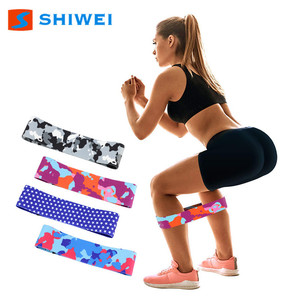 Bande de résistance Shiwei, résistance moyenne, sangle de yoga antidérapante pour le fitness et le remodelage corporel, design camouflage. - Product Image 1