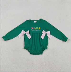 Romper para Bebé Niña con Bordado de Amuleto de la Suerte de Mamá, Color Verde, para el Día de San Patricio, Modelo LR2839 - Product Image 5