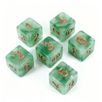 Dés de jeu en résine personnalisés de 16 mm à coins arrondis, texture jade, couleur marbre, pour fêtes et familles