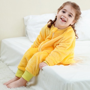 Michley Kinderen Schattige Kleine Gele Eend Snel Droogende Ademend Casual Plus Size Flanellen Pyjama's met Dierenprint 1-6 Jaar - Product Image 1
