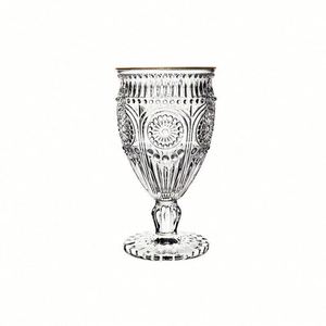 Ensemble décoratif de verres à vin sans plomb, style européen, avec bordure dorée isolée, pour jus et eau - Product Image 1