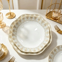 Modernes Luxuriöses Geometrisches Bone China Geschirrset Premium Porzellan Tafelservice für Hochzeit, Hotel und Elegantes Zuhause