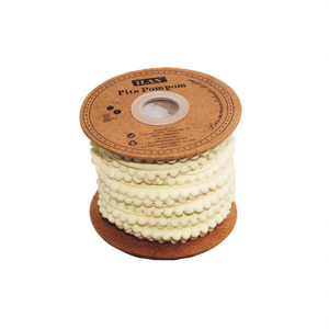 ริบบิ้น Ilan Pom-Pom ขนาด 1 ซม. x 20 หลา สีครีม สำหรับงานฝีมือและของตกแต่ง - Product Image 1