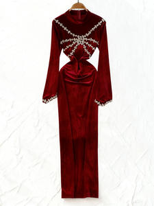 AELESEEN propia fábrica de <span class=keywords><strong>terciopelo</strong></span> elegante vestido acampanado para <span class=keywords><strong>mujer</strong></span> Midi negro Borgoña nuevo estilo industria pesada diseño incrustado de diamantes - Product Image 6