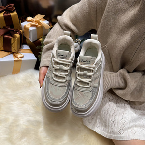 Zapatillas blancas de plataforma con tacón alto para mujer, estilo 2026, calzado deportivo casual con plataforma, mocasines bonitos y adorables de punta ancha. - Product Image 6
