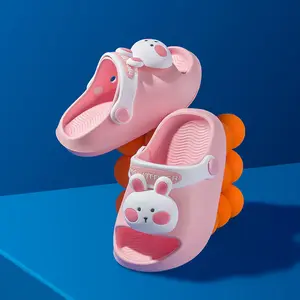 Pantoufles d'intérieur et d'extérieur en PVC pour enfants, chaussures de plage, de voyage, design 3D, à la mode, nouvelle collection 2022