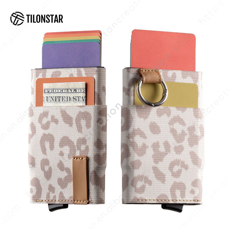 เสือดาวสีกากี