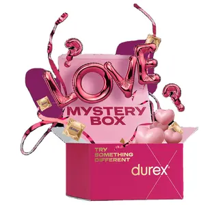 性感惊喜盒，里面装有成人产品和令人兴奋的性玩具