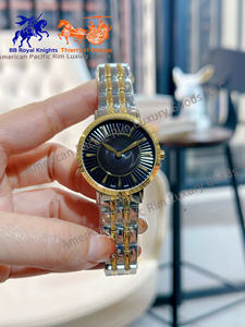 Montre à quartz élégante et luxueuse de style rétro avec cadran carré en diamant et motif guépard pour femmes, type de fourniture ODM - Product Image 5