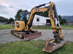 รถขุดขนาดเล็ก CAT รุ่น 305.5E2 สำหรับงานที่ต้องการความแม่นยำในพื้นที่แคบ - Product Image 5