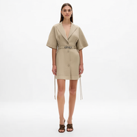 Nouvelle Robe Blazer Mini Femme Personnalisée Beige à Col Cranté, Col en V, Manches Courtes, Boutonnée, Corset et Ceinture à Nouer