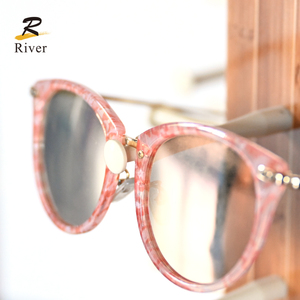 New Bảng gỗ Rack hiển thị xoay Kính mát chủ vuông và khóa tầng tùy chỉnh kính mắt kính hiển thị đứng - Product Image 2