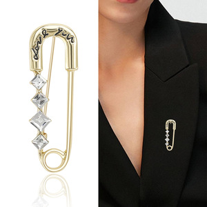 Broches de mode pour femmes en forme d'épingle de sûreté, avec pierre en zircon, en alliage de zinc, bijoux de fête - Product Image 2
