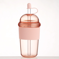 Biberon Sippy Simple et Écologique en Tritan Sans BPA de 430 ml Anti-Brûlure pour Enfants avec Paille et Poignée, Résistant à l'Eau Bouillante, Design Original