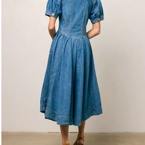 Robe en jean 100 % coton avec logo personnalisé, style western, tailles XS-XXL, très lavable, antistatique, coupe Empire, longueur ras du sol, avec ceintures, service OEM disponible - Product Image 2