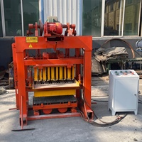 Machine à fabriquer des blocs pour la construction 4-40, briques creuses emboîtables