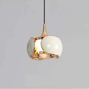 Lámpara Colgante de Estilo Nórdico con Forma de Colina, Lámpara de Techo de Lujo para Sala de Estar o Dormitorio con Interruptor Táctil, Foco Pequeño - Product Image 4