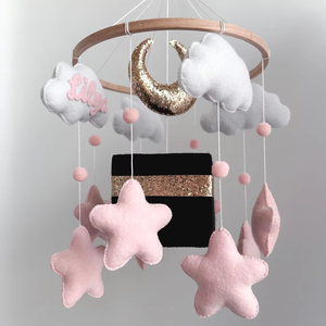 Articles cadeaux personnalisés uniques Kaaba, décoration murale pour chambre d'enfant, <span class=keywords><strong>cube</strong></span> musical islamique rose en feutre, mobile Coranique Mekka pour bébés filles - Product Image 1