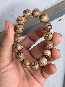 Bracelet unisexe en perles de bois naturel, perles rondes en bois, bijoux élastiques pour un usage quotidien, méditation et prière - Product Image 4