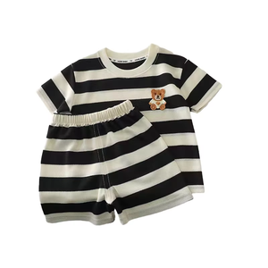 <span class=keywords><strong>Set</strong></span> Estivo per Bambine con Maglietta a Costine a Righe e Pantaloncini, Completo Due Pezzi per Neonati e Bambini - Product Image 2