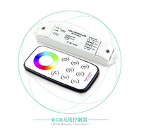 Contrôleur LED RGB sans fil RF + Récepteur R3 DC12-24V 3A 3CH 10 Modes Dynamiques 4096 Niveaux Sans Scintillement pour LED RGB