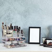 Boîte de rangement empilable en plastique écologique moderne multifonction pour cosmétiques, maquillage, bijoux, rouge à lèvres, gloss à lèvres, transparente