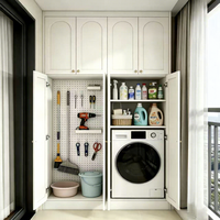 Armoire de rangement murale blanche sur mesure de qualité supérieure avec plusieurs compartiments pour les produits de lavage et les outils à main