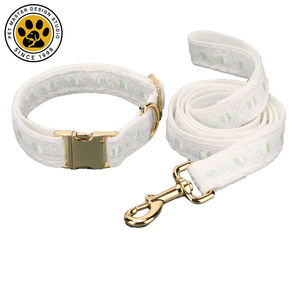 SinSky-<span class=keywords><strong>Collar</strong></span> estampado para mascotas, cuerda de tracción, hebilla de anillo en D, diseño degradado de boda, conjunto de <span class=keywords><strong>collar</strong></span> y correa de perro mascota de encaje blanco de lujo - Product Image 1
