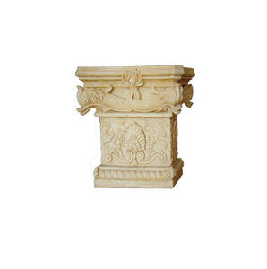 Socle en grès sculpté, support décoratif en pierre fabriqué à la main avec soin, pour statues, vases ou jardinières, ajoutant une touche élégante et classique. - Product Image 3