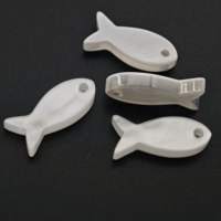 Boutons en résine blancs irréguliers effet poisson, à trou unique, surface nacrée, pour la décoration de sacs et les projets de quilting faits main – Vente chaude