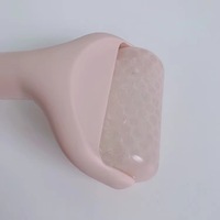 Rouleau de massage facial et corporel à glace pour la maison, soin rafraîchissant de la peau, soulagement musculaire, cryothérapie