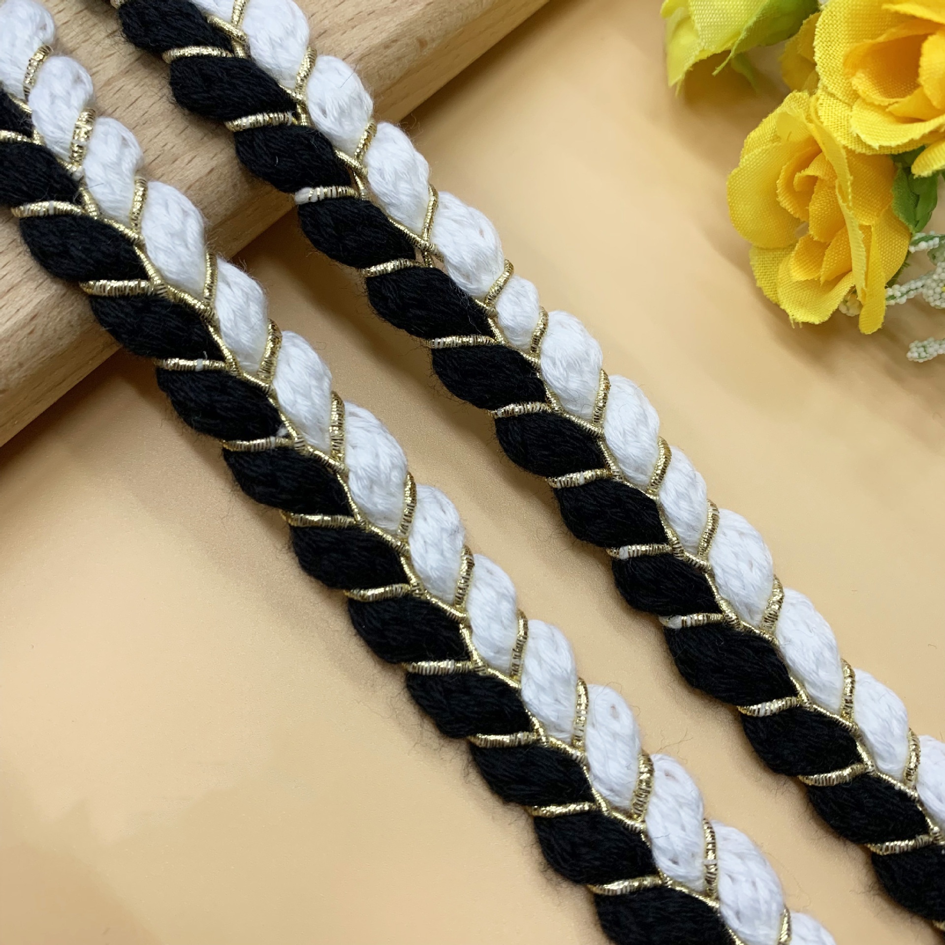 Black-1.5cm-50yard/rotolo bianco