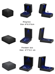 Hot Sale Led Light Fashion Jewelry Box Pu Ring Necklace <strong>Earrings</strong> <strong>Case</strong> - Product Image 6