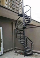 Escalier en spirale extérieur en fer forgé sur mesure, escalier rond en acier galvanisé pour villa