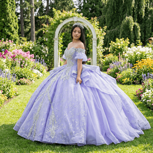 Vestido de Quinceañera Wx55 Lila para Niñas, con Hombros Descubiertos, Apliques Florales de Encaje, Antiestático, Cola Capilla, Largo hasta el Suelo, Vestido de Fiesta - Product Image 1