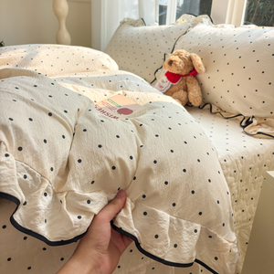 Parure de lit 4 pièces Princesse à volants imprimée pois, housse de couette douce pour la peau, disponible à la vente séparément - Product Image 1