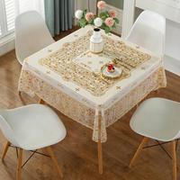 Couverture de table en dentelle de PVC bon marché en gros Nappe non tissée imprimée carrée imperméable et résistante aux taches pour la fête de Noël