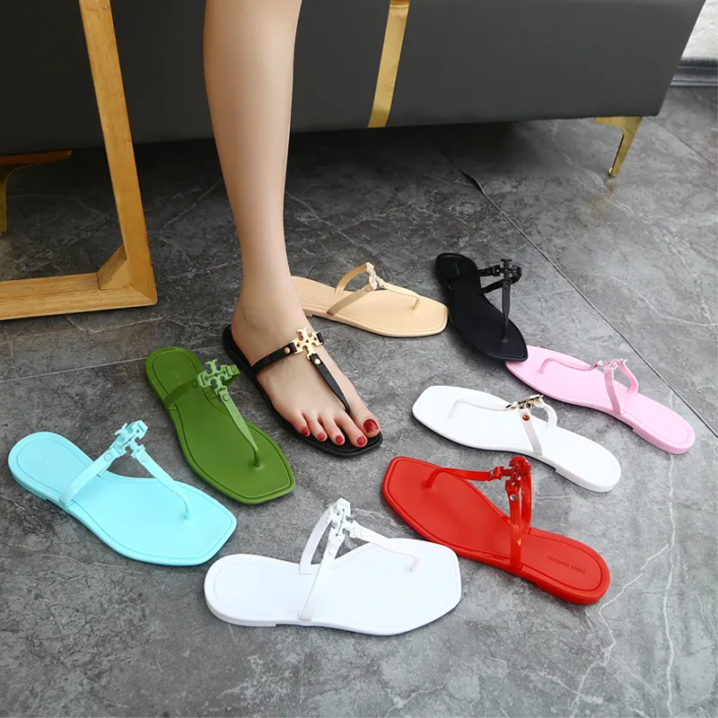 Großhandel Niedrigster Preis Berühmte Marke Sandalen T-Strap Damen Sommer Trends Gelee Sandalen für Frauen und Damen neuen Stil