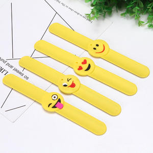 Dibujos animados lindo una variedad <span class=keywords><strong>de</strong></span> estilos para que usted elija barato atractivo divertido <span class=keywords><strong>pulsera</strong></span> <span class=keywords><strong>de</strong></span> silicona - Product Image 2