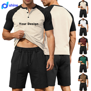 Conjunto de Dos Piezas de Verano para Hombre, Camiseta Henley con Estampado de Patchwork y Pantalones Cortos Deportivos Casuales, Ligeros, de Secado Rápido y Corte Ajustado - Product Image 1