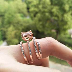 Set di Tre Anelli Quadrati per Donne, Tono Rosa Stile Champagne, Elegante Accessorio per Proposte e Feste, Regalo - Product Image 3