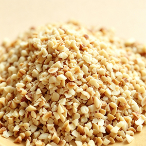 Trozos de Avellanas, Fábrica Propia, Producción a Gran Escala, Especificaciones y Empaque Personalizados, Suministro Estable a Largo Plazo, Calidad de Exportación - Product Image 1