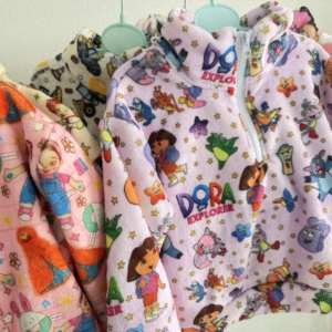 Felpe <span class=keywords><strong>con</strong></span> Mezza <span class=keywords><strong>Zip</strong></span> in Flanella per Bambini <span class=keywords><strong>con</strong></span> Motivi Casuali, Vendita all'Ingrosso, Spedizione Rapida, Unisex, Stampa Cartoon, Logo Personalizzato - Product Image 4