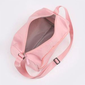 Sacs de danse personnalisés pour enfants et adultes - Ballet, danse latine, danse de rue - Options de logo personnalisées - Product Image 2