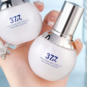 Protector Solar Multi-Aclarante con Ácido Hialurónico para Rostro y Cuerpo, Crema Blanqueadora de Día - Product Image 5