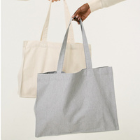 Sac de courses en tissu recyclé pour épicerie, idéal pour les trajets quotidiens et la réutilisation, avec une forme simple et une poignée confortable.