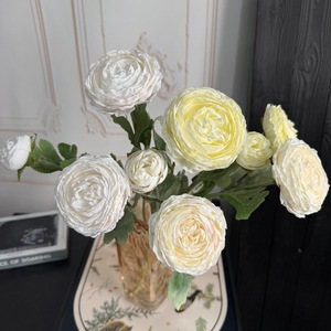 Fleur artificielle de lotus, pétale de coton blanc et jaune clair, branche unique, décoration de mariage, arrangement floral, ornement de bureau - Product Image 1
