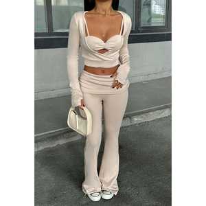 Ensemble de pantalon et veste crème pour femmes - Product Image 4