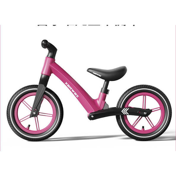 Roue gonflable rose rouge