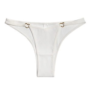 Culottes de bikini côtelées en coton pour femmes, avec anneau métallique en forme de cœur, taille basse, string, sous-vêtements doux et extensibles, lingerie quotidienne pour femmes, vente en gros - Product Image 1